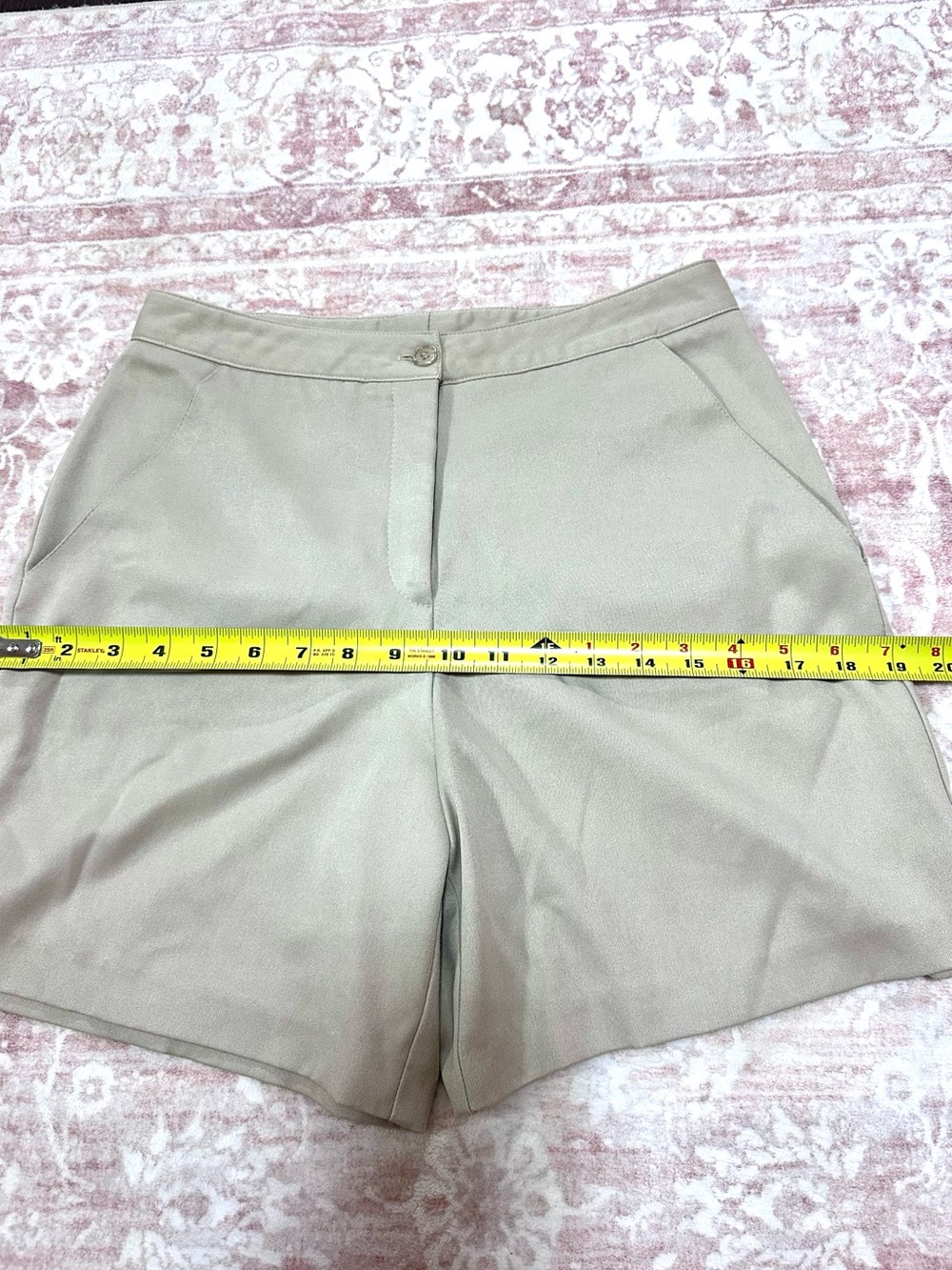 Vintage ⚜️ Lily’s Beverly Hills Tan High Waist Shorts - Picture 9 of 11